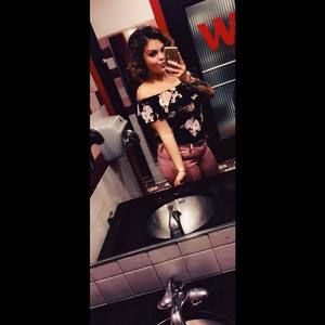 Meet your Posher, Rayonna