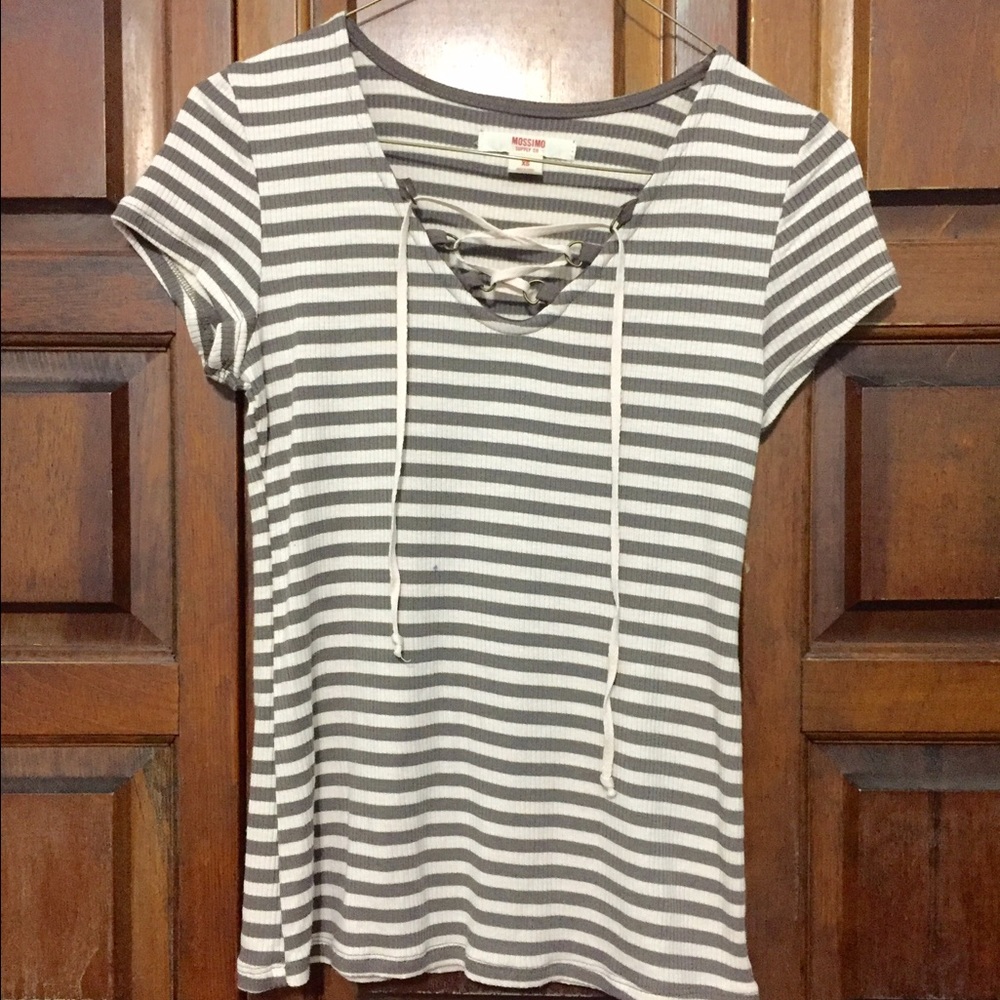 mossimo laced up top