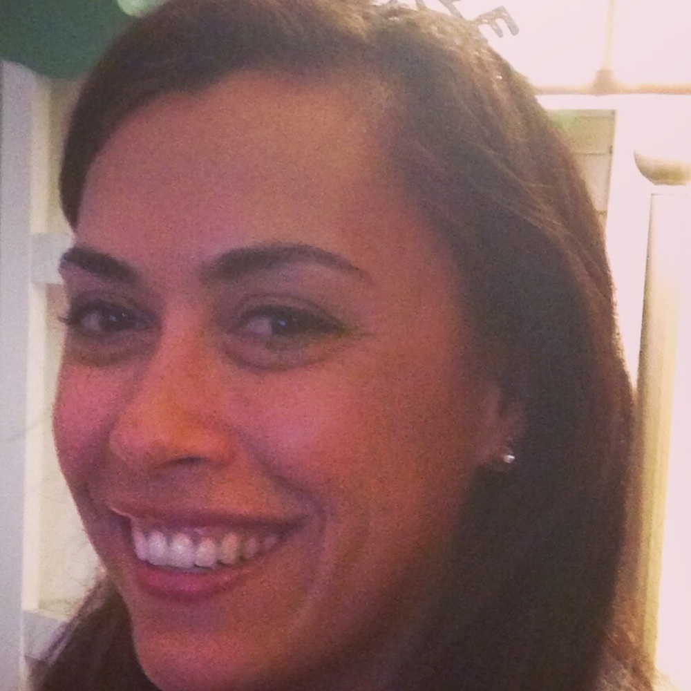 Meet your Posher, Adrienne