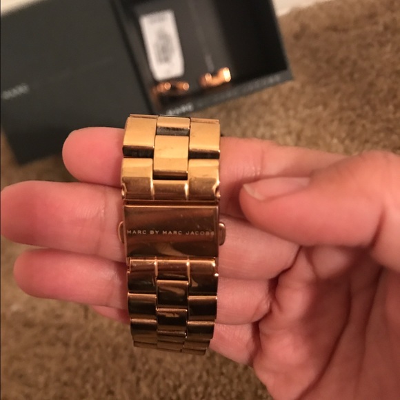 Marc Jacobs Rose Gold Watch main image 4