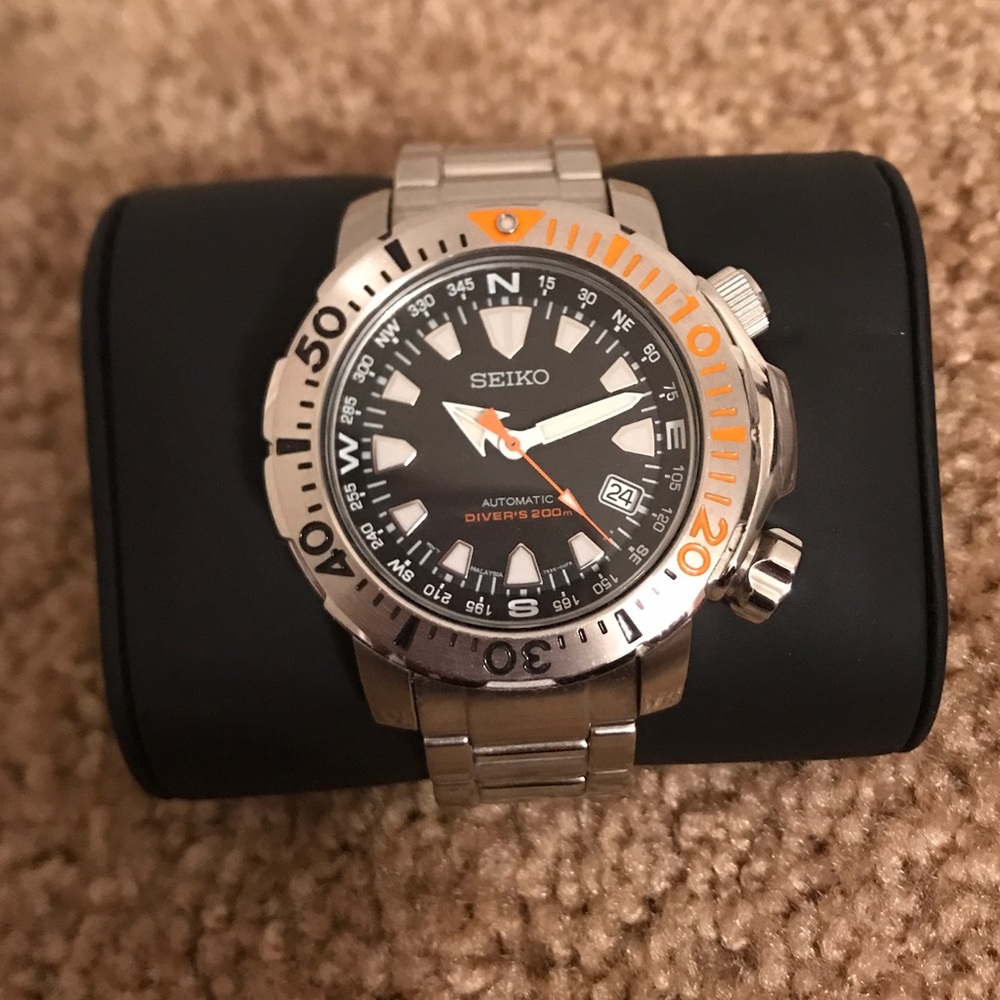 Seiko Men 200m Diver's Watch