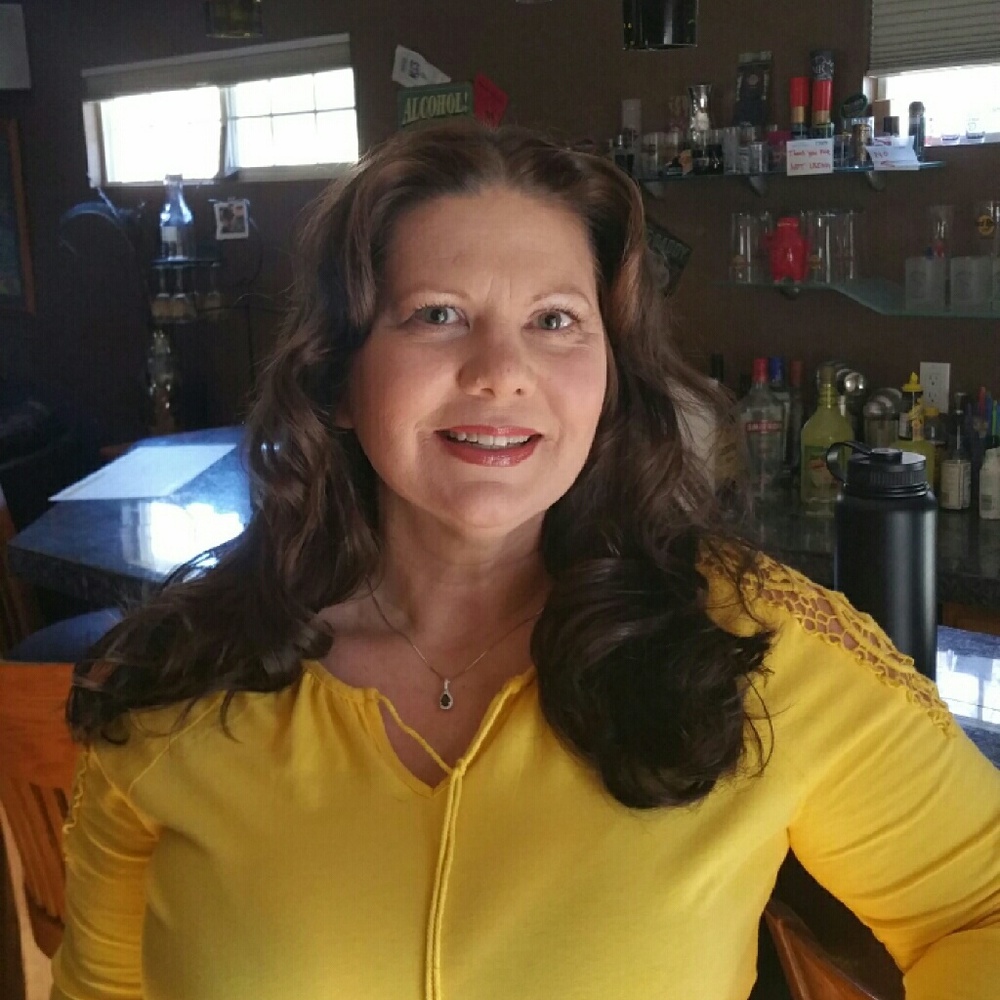 Meet your Posher, Tiffany