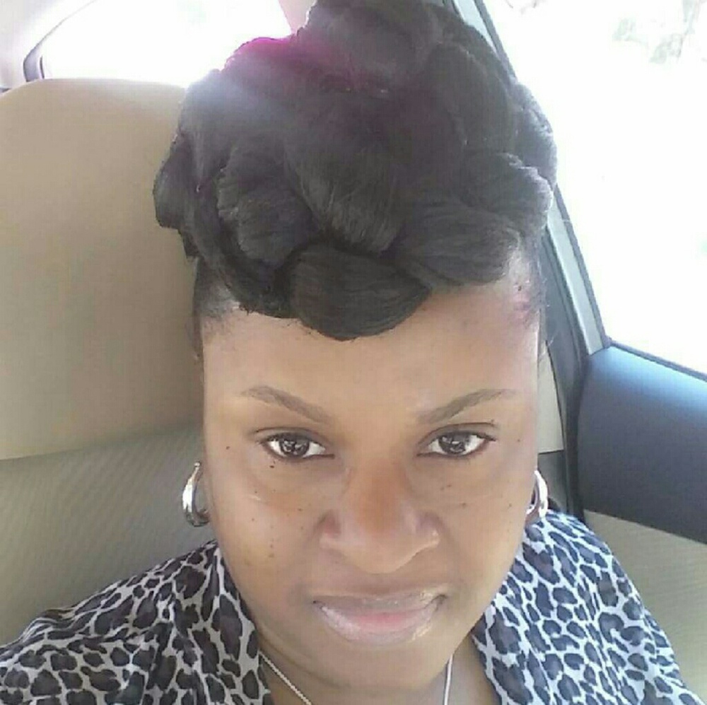 Meet your Posher, Tonya