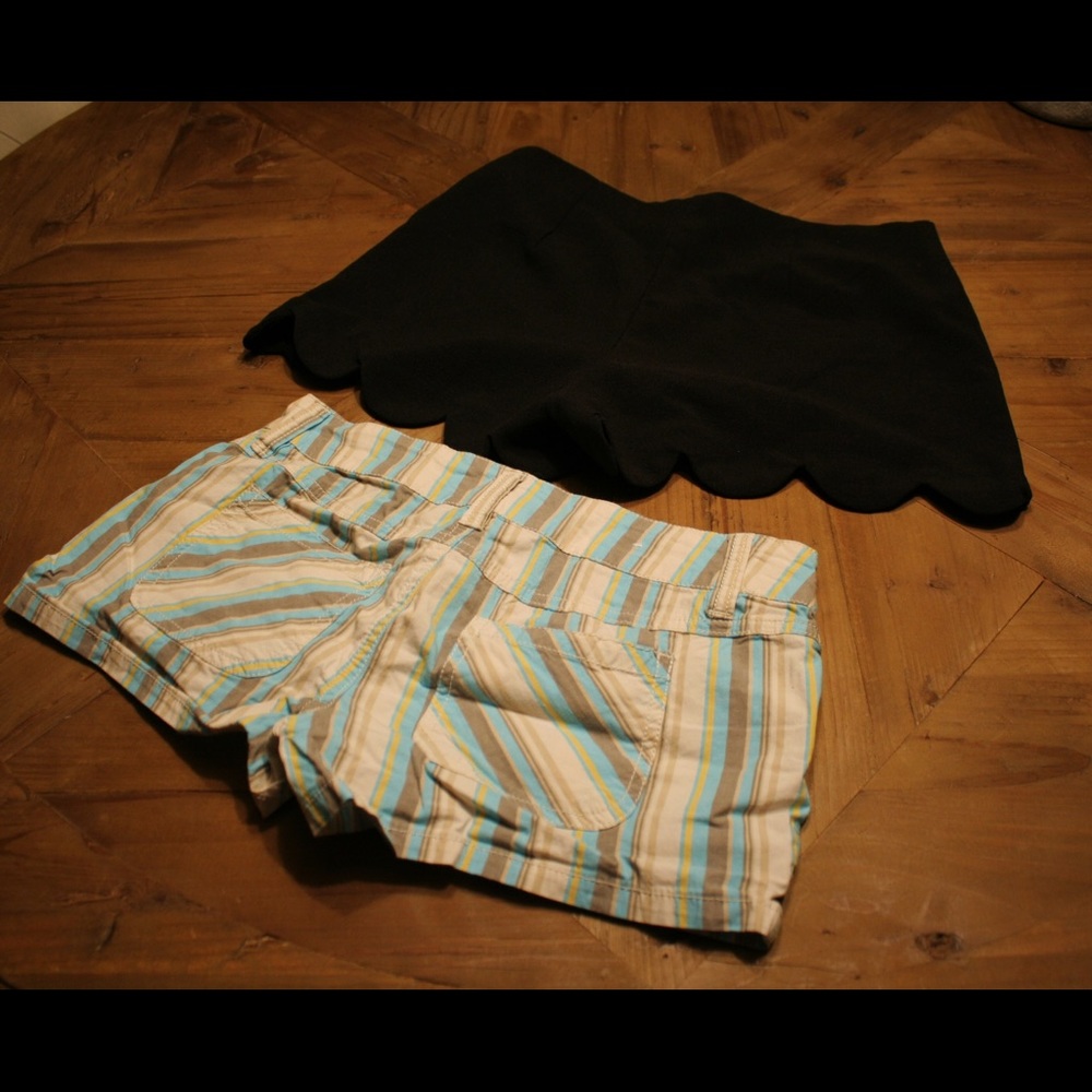 Lot of 2 shorts bundle!!