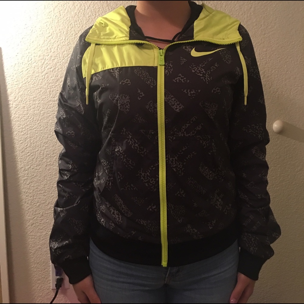 Nike windbreaker
