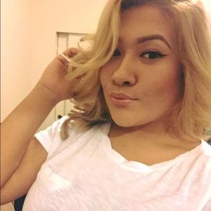 Meet your Posher, Yvette