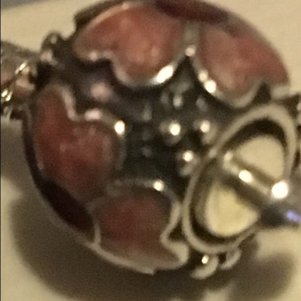 Authentic charm - Picture 2 of 4