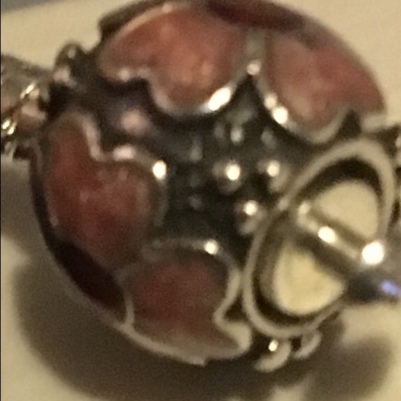 Authentic charm - Picture 2 of 4