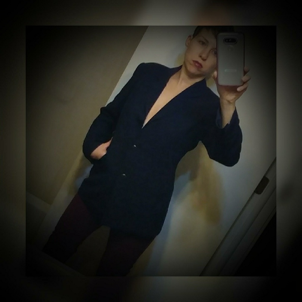 SOLD ⭐Long Navy Blazer Jacket