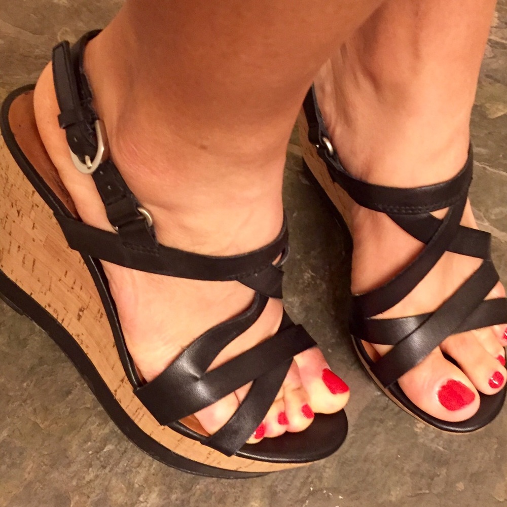 Franco Sarto Black strappy sandals Size 6