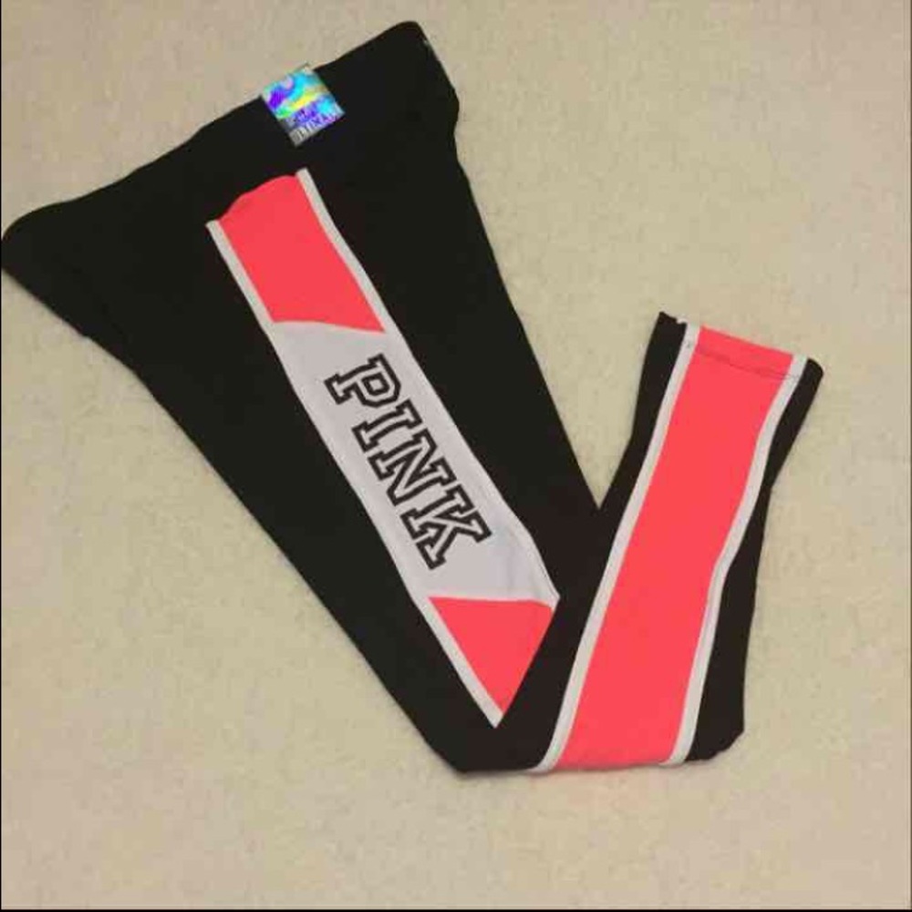 VS PINK ultimate yoga