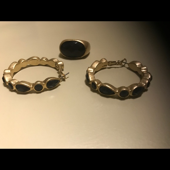 Lia Sophia sapphire (color) earrings & ring - Picture 7 of 7