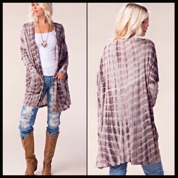 Cozy in Tie-Dye Cardi - Picture 2 of 5