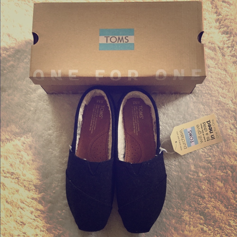 Toms Classic Faux Shearling Lined Slip-On Shoe