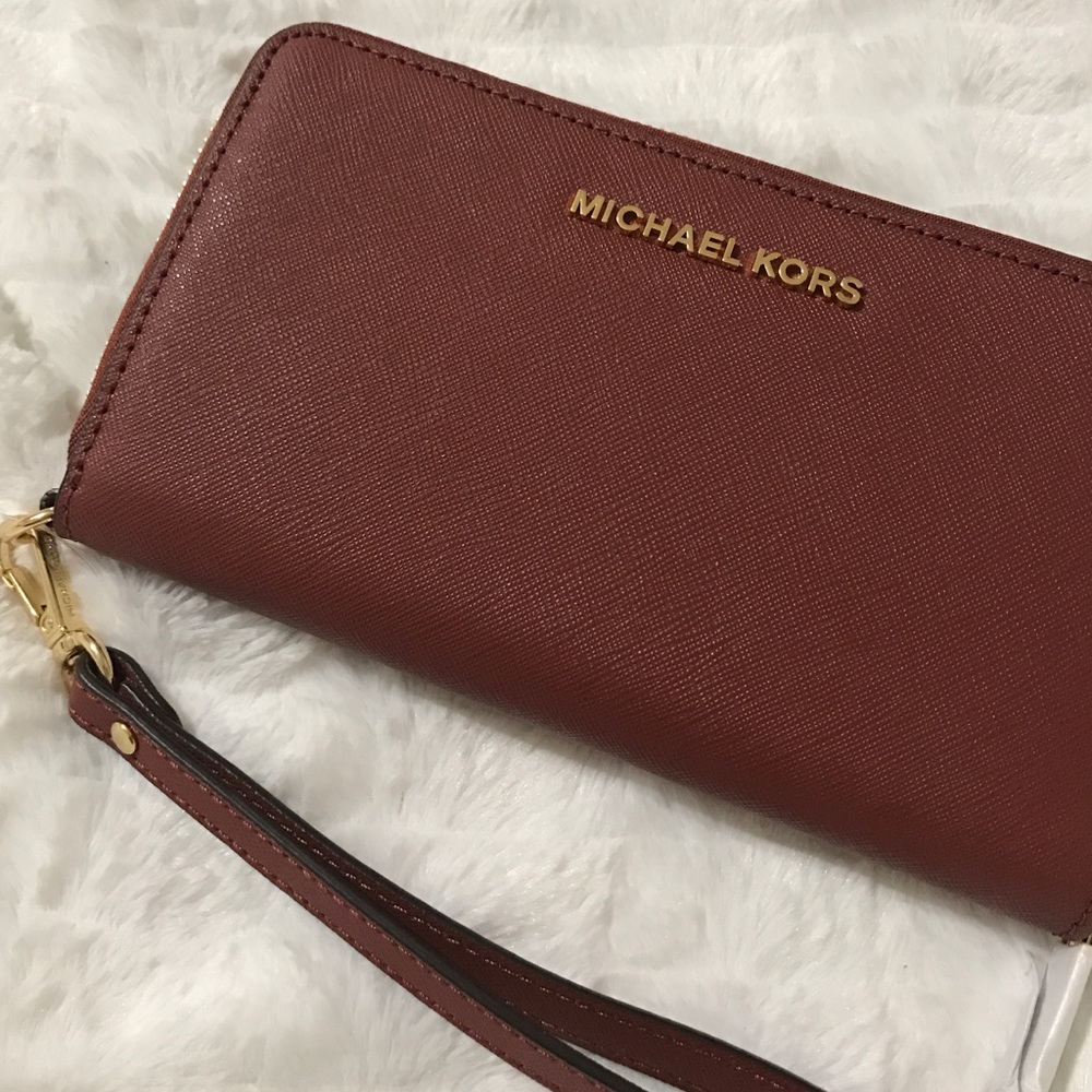 Brand NWT Lg Flat Phone Case Wristlet