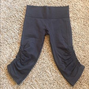 Lululemon In the Flow II Crops Size 6