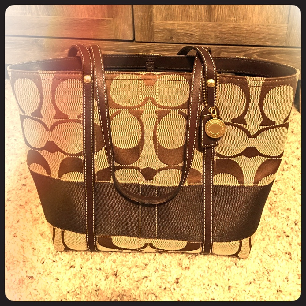GORGEOUS COACH Signature Stripe Tote Brown & Khaki