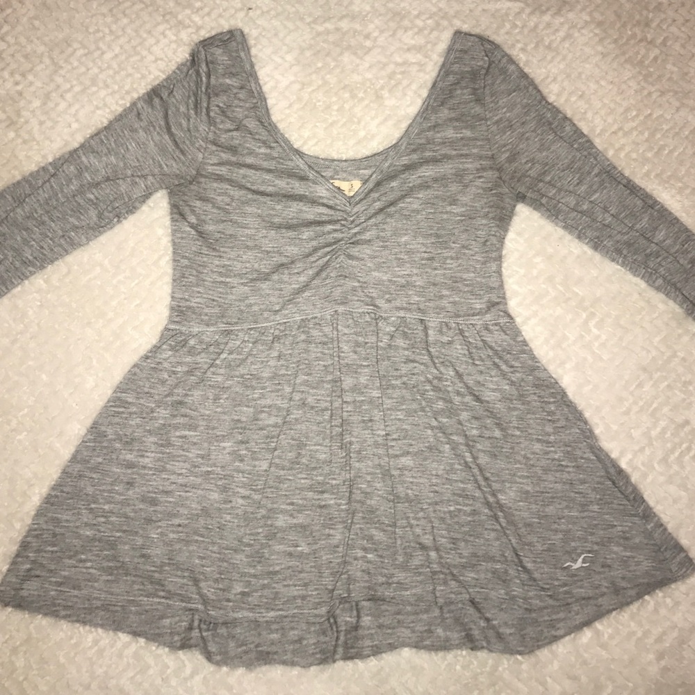 Grey Hollister mid-sleeve peplum cotton shirt
