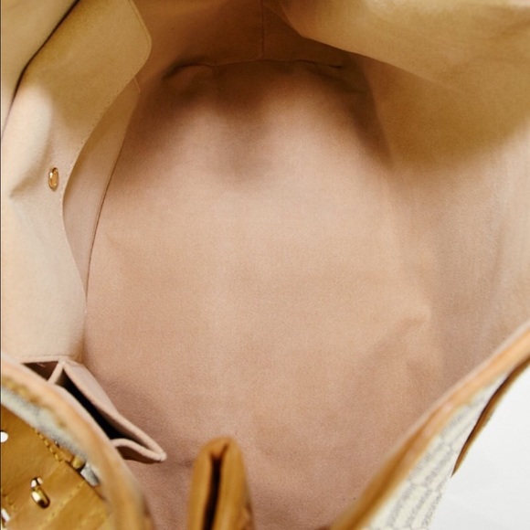 🔴SOLD on another site🔴 Louis Vuitton Galleria - Picture 3 of 7