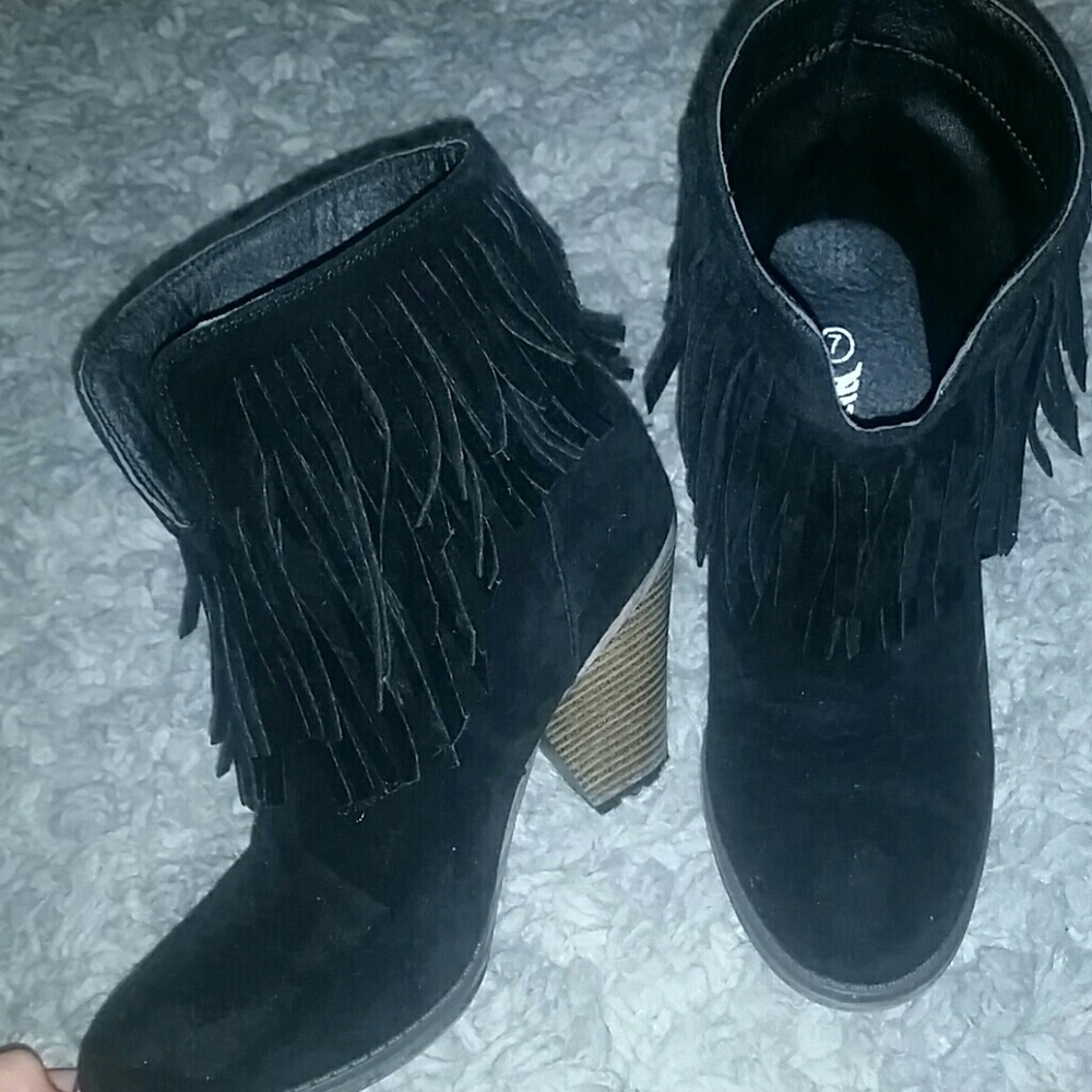 Black Boots