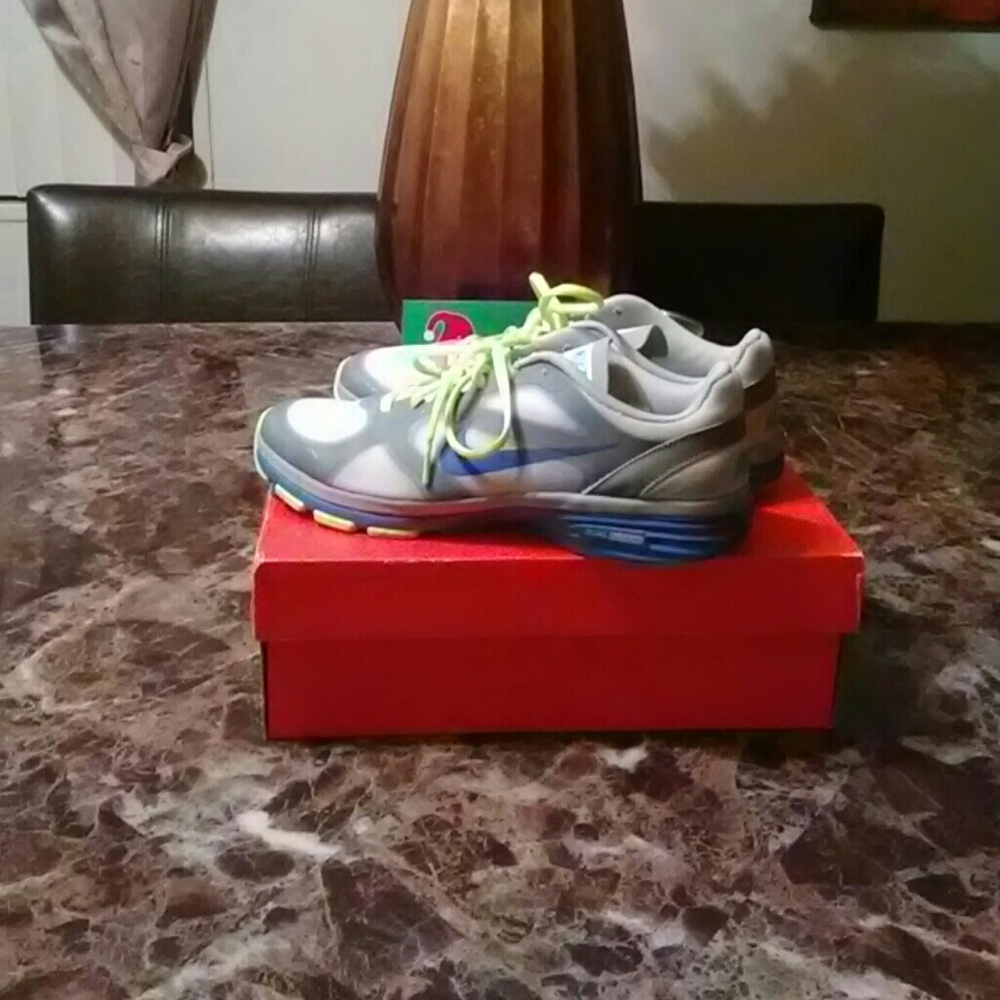 Wmns Nike Dual Fusion