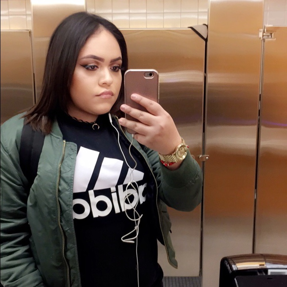 Meet your Posher, Maria