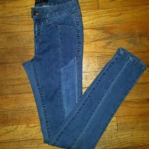 Patched look skinny jeans