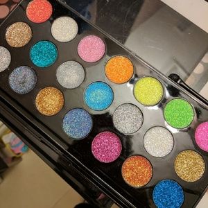 NYX glitter cream palette