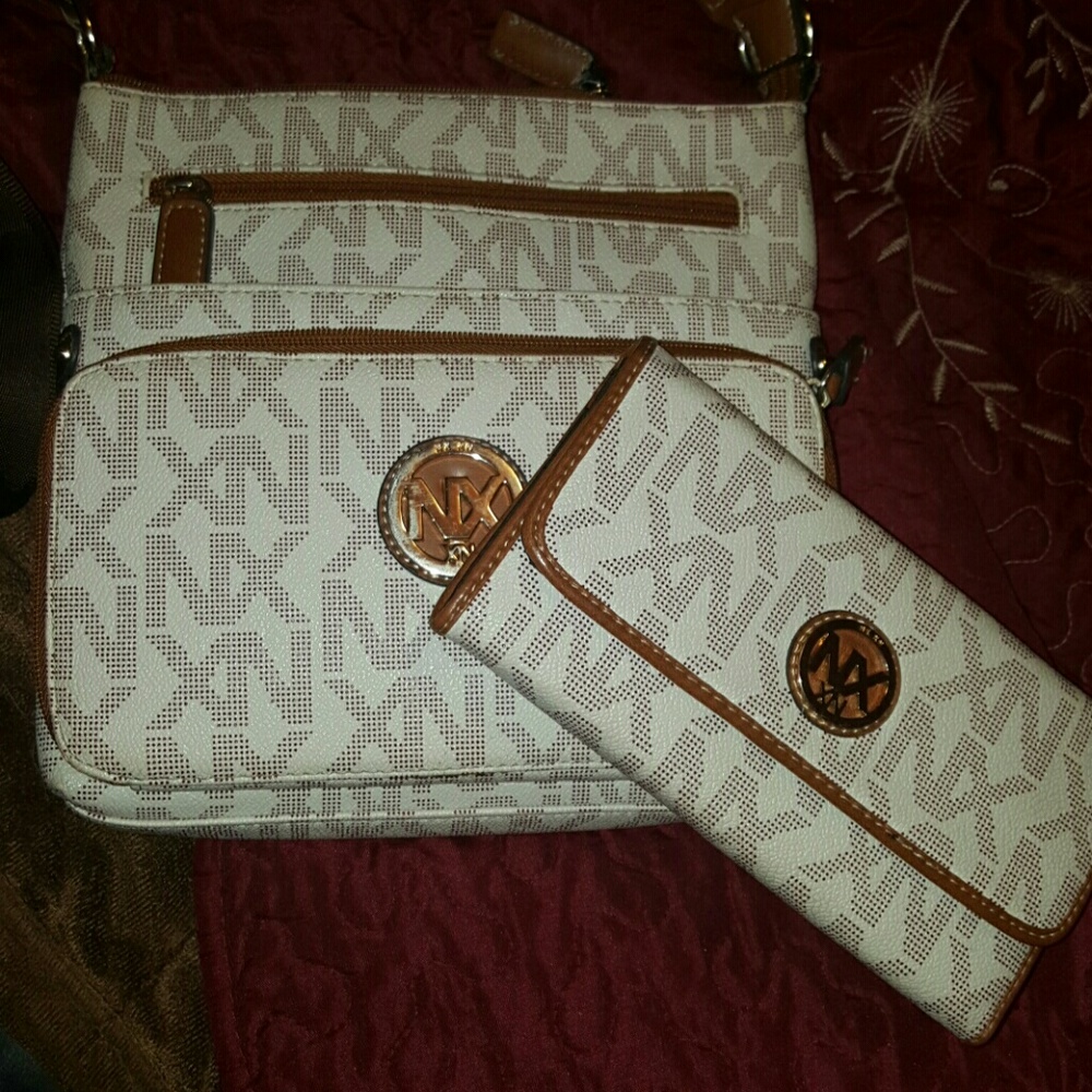 Crossbody purse with matching wallet