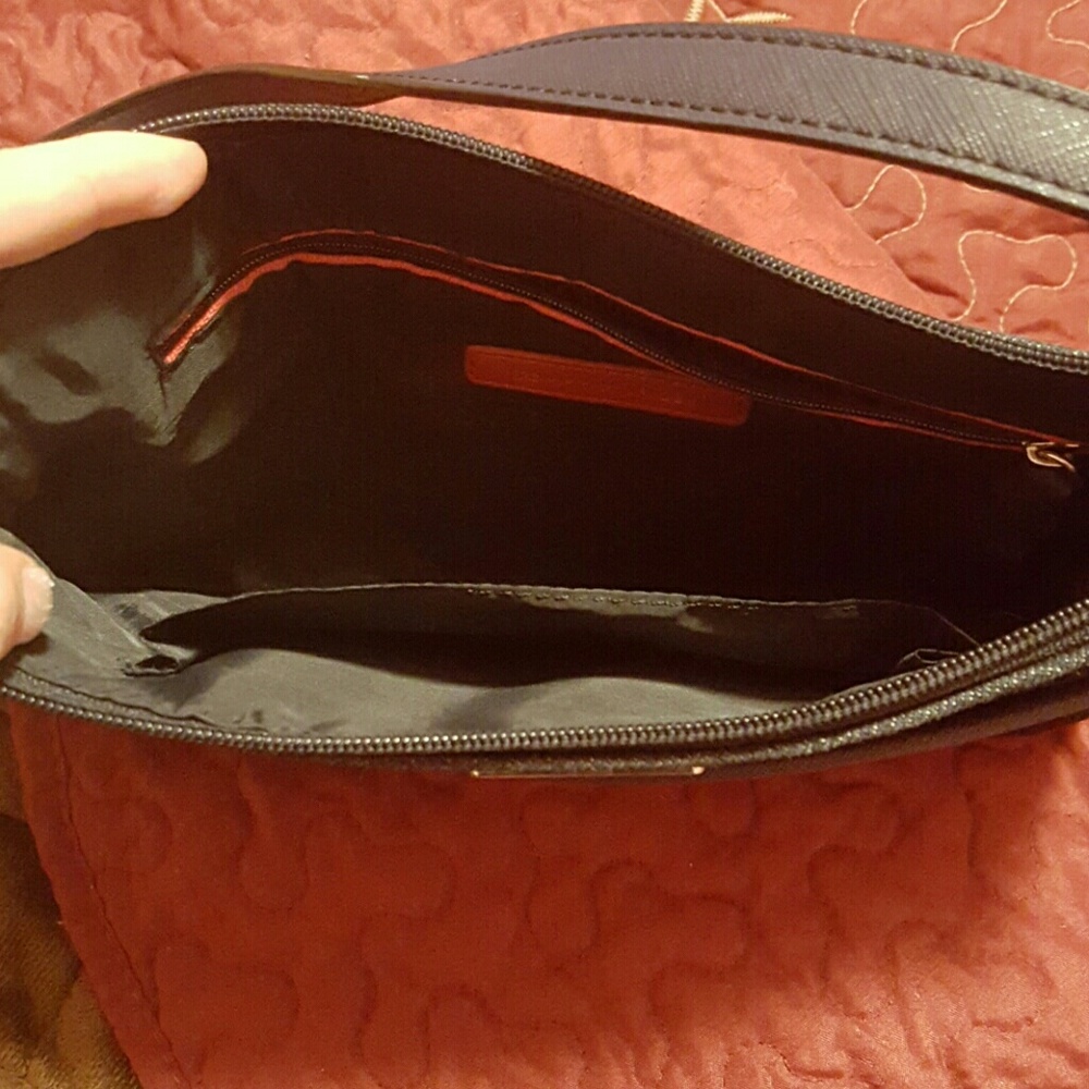 Purse - Picture 2 of 3