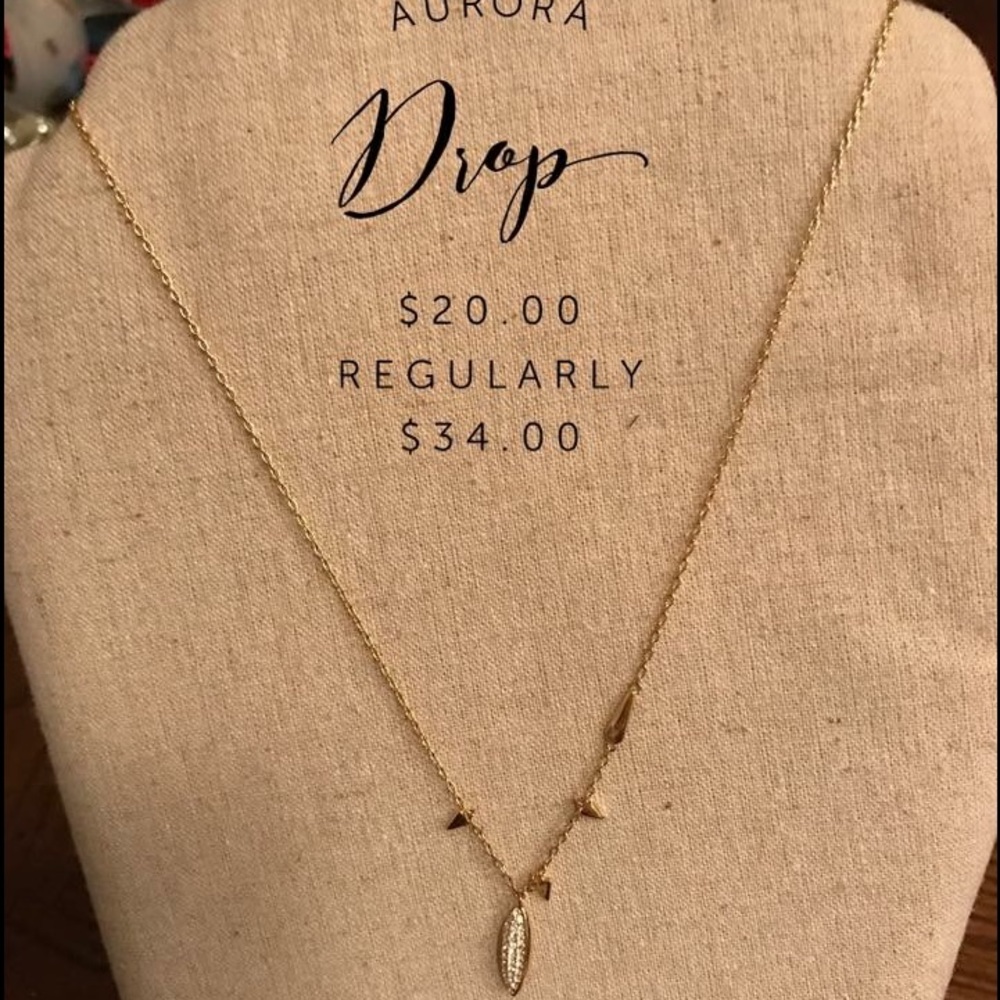 Stella & Dot Aurora Drop Necklace