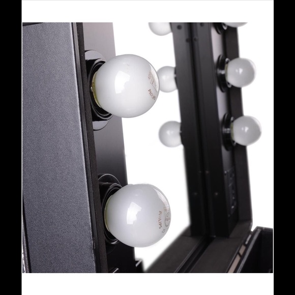 Makeup Case - Picture 3 of 4