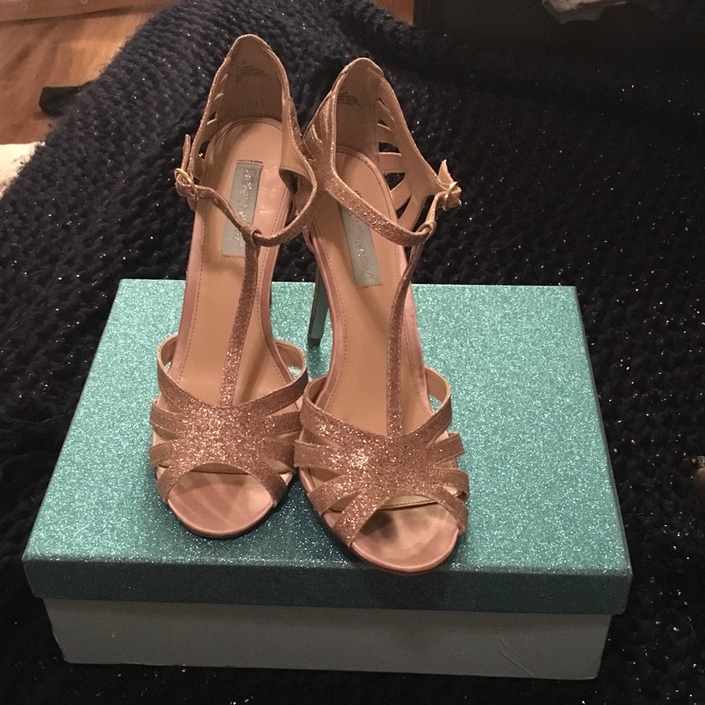 Betsy Johnson Gold Sparkle Heels