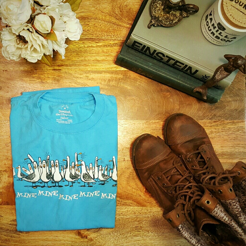 ⛔SOLD⛔ Disney "mine" from Finding Nemo shirt