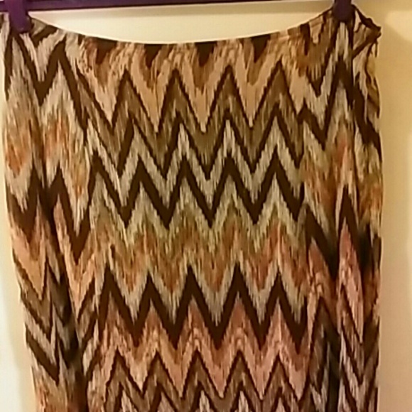 DRESSBARN Maxi Skirt - Picture 4 of 4
