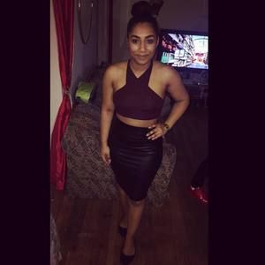 Meet your Posher, Mariely