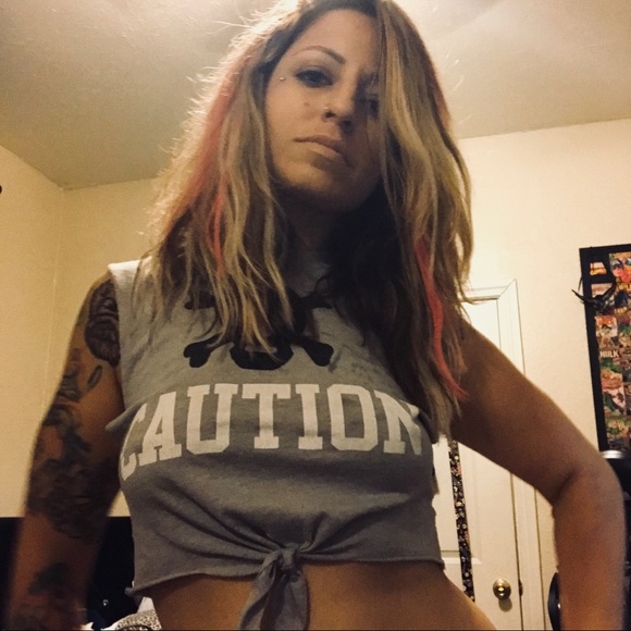 Meet your Posher, Becky - Picture 3 of 5