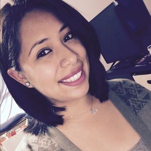 Meet your Posher, Ana