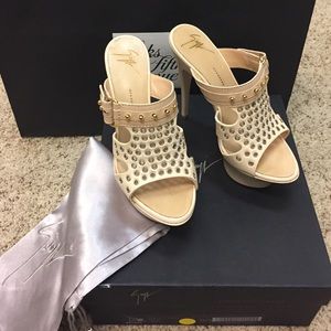 Giuseppe Zanotti Dea 110 Sand Nappa Crema 36.5