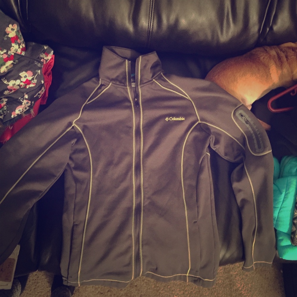 Columbia zip up jacket
