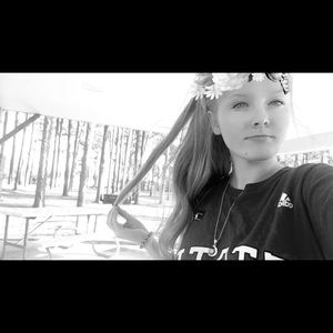 Meet your Posher, Cece