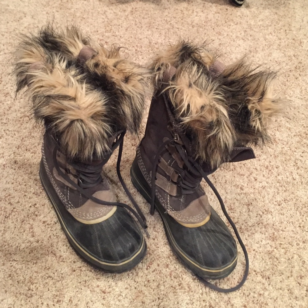 Sorel Joan of Arc Snow Boots with Faux Fur