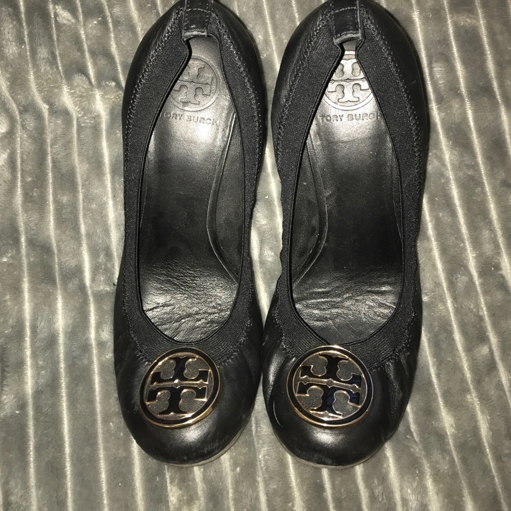 Tory Butch Caroline Wedges size 9. Barely worn!