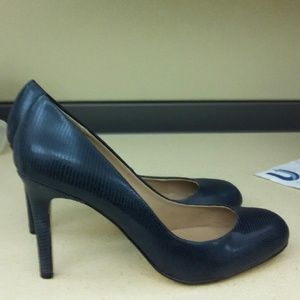 Ann Taylor Navy Blue Perfect Pump Heels
