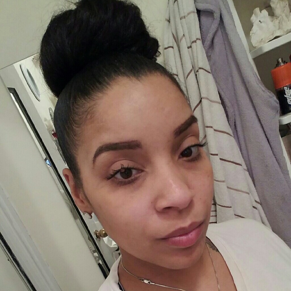 Meet your Posher, Nellys