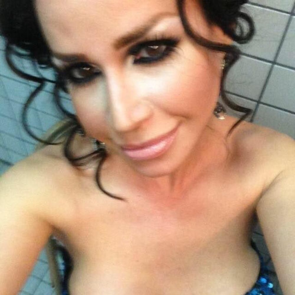 Meet your Posher, Lorna