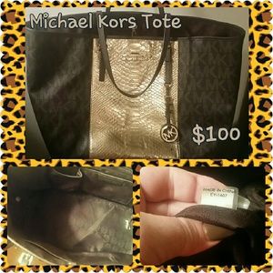 Michael kors tote