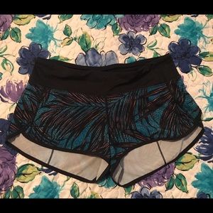 Lululemon Palm Lace Tofino Teal Speed Short 6