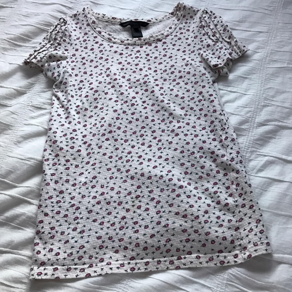 Marc Jacobs floral, cap sleeved top in cream