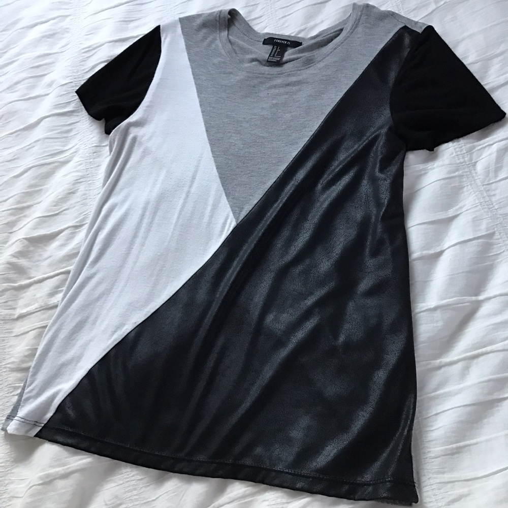Forever 21 geometric t shirt